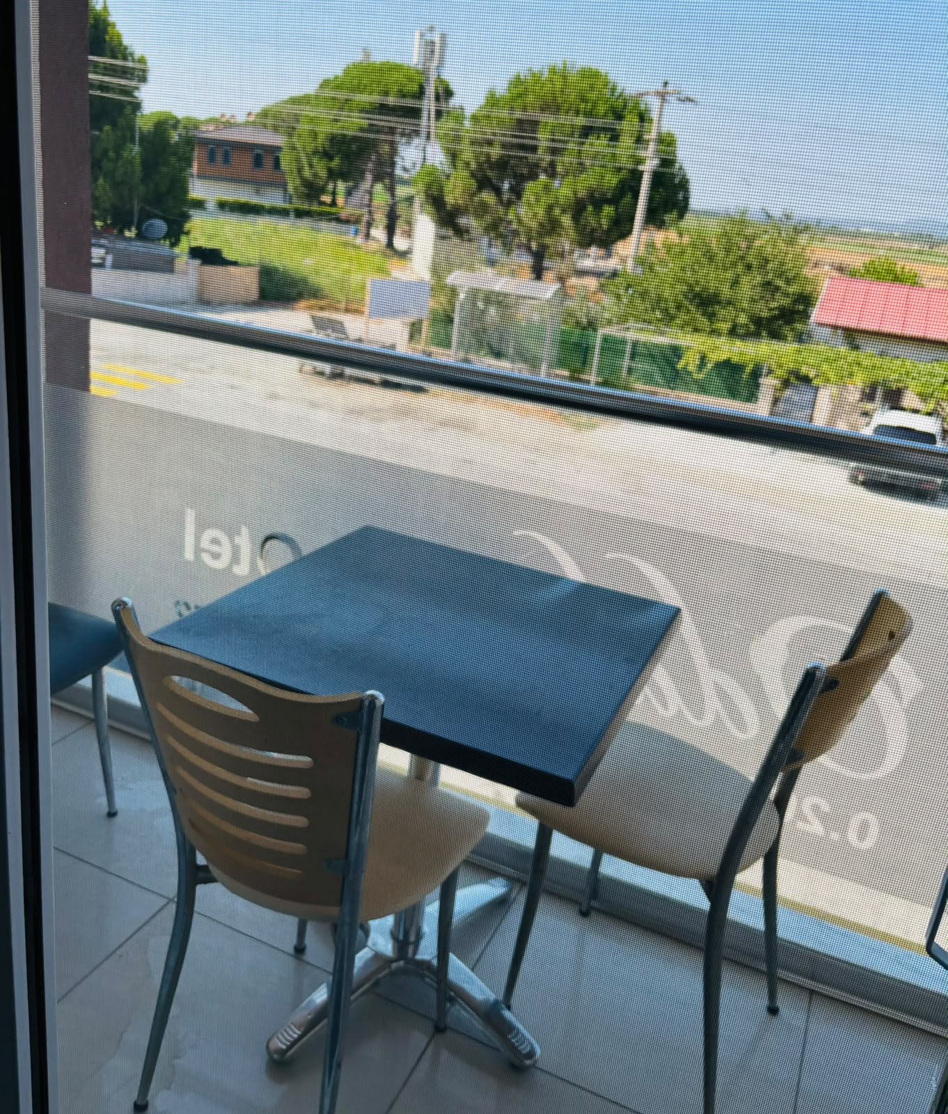 1. kat 1+1 balkonlu daire — balkon